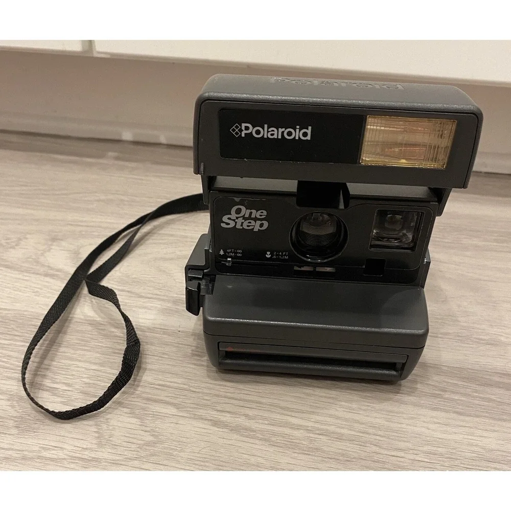 Polaroid One Step 600 Film Instant Camera With Strap Untested